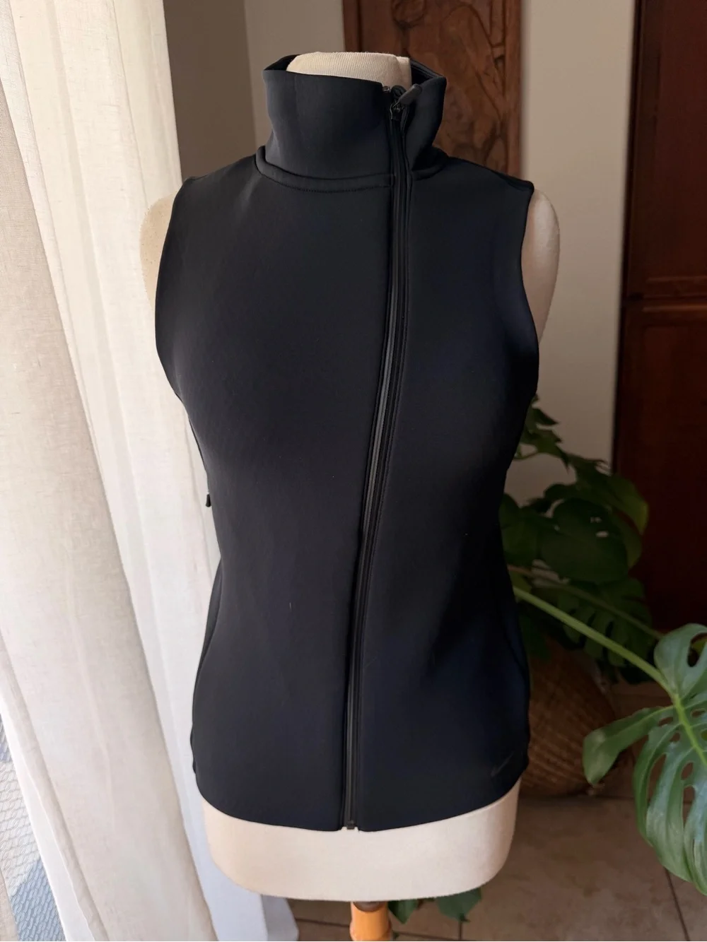 Nike Therma-FIT Black Scuba Style Zip Vest Size Small